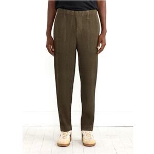 Homme Plisse Issey Miyake Men's Khaki Wool Like Light Pleated Trousers Size 2  M
